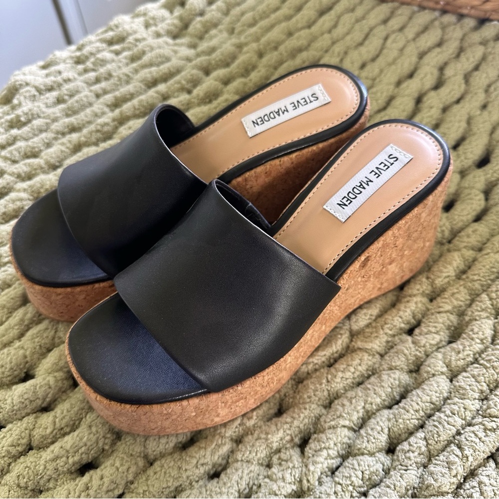 NEW Steve Madden Y2K Platform Sandals